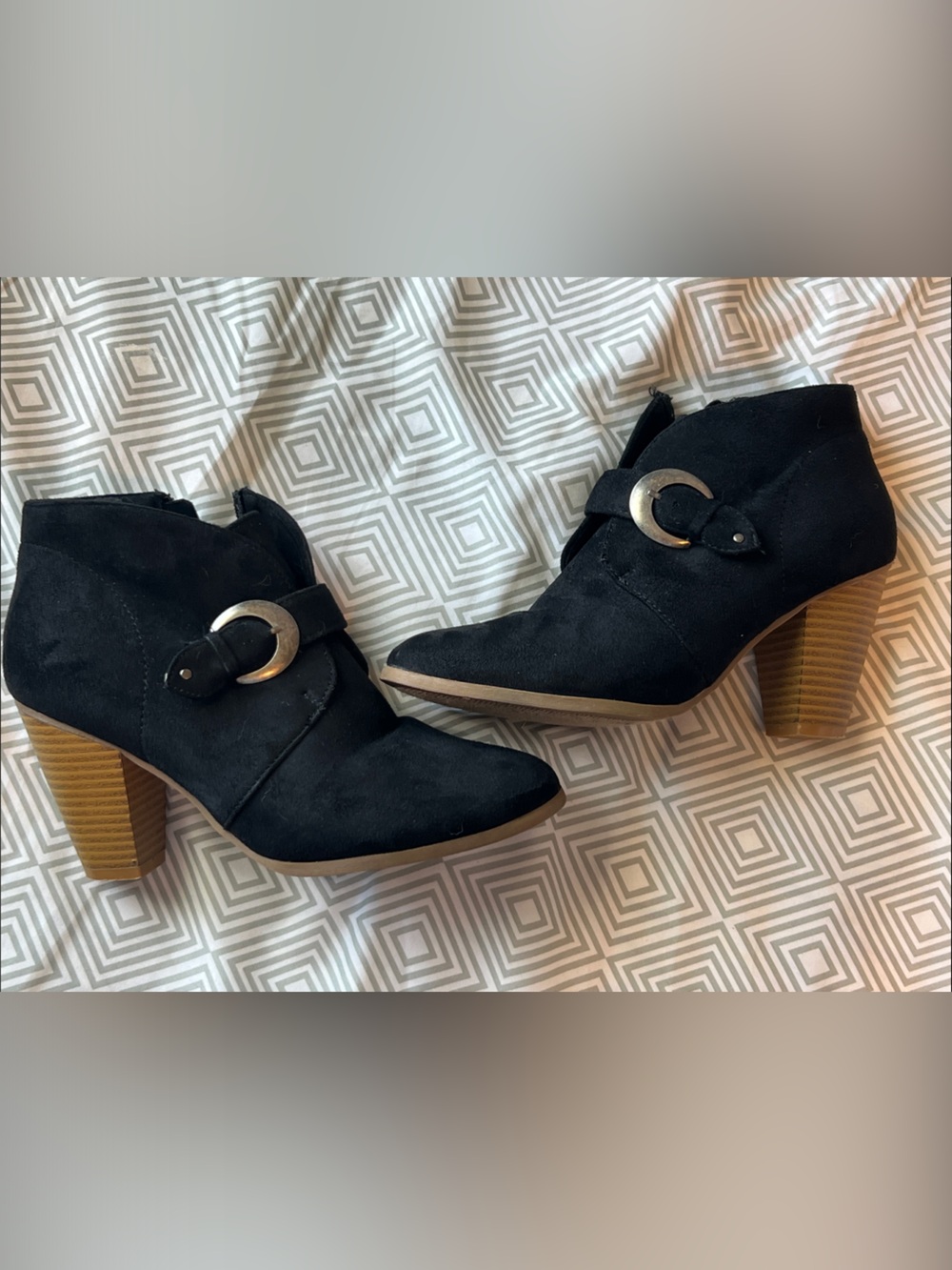 Maurice’s Black Faux Suede Ankle Booties with Buckle Heel Inside Zipper SZ 7.5